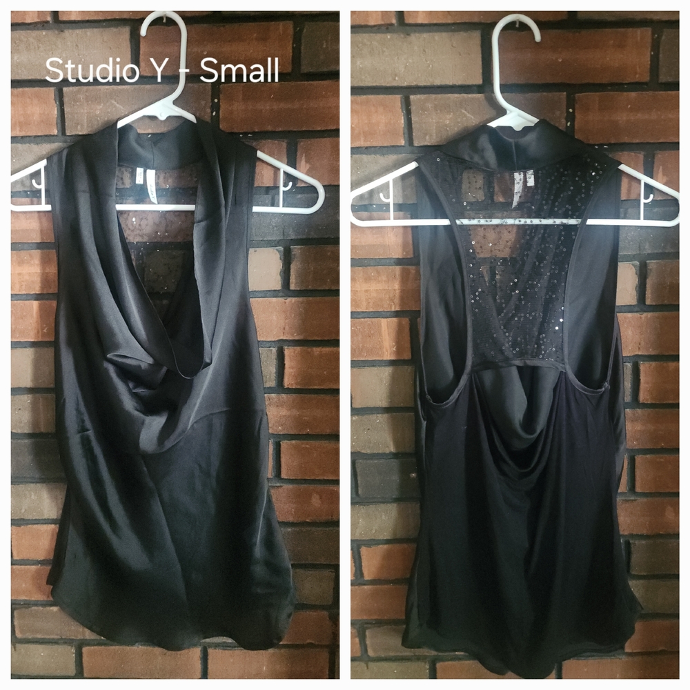 Studio Y Black Sleeveless Tank Top